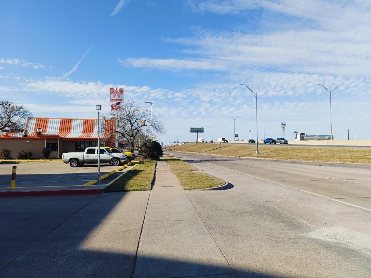 Travelers Inn By Oyo Wichita Falls Exterior photo