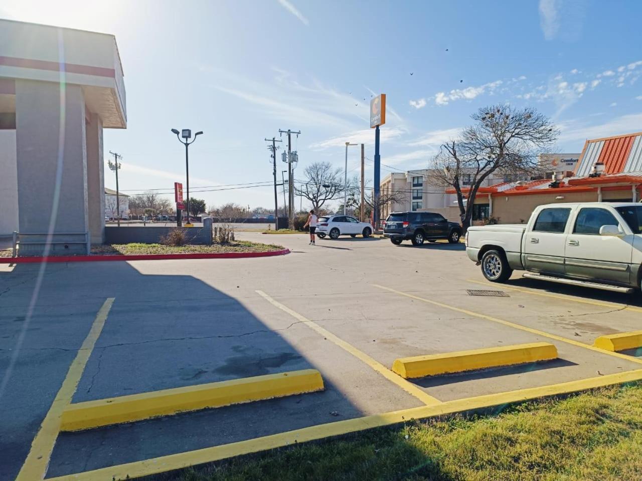 Travelers Inn By Oyo Wichita Falls Exterior photo