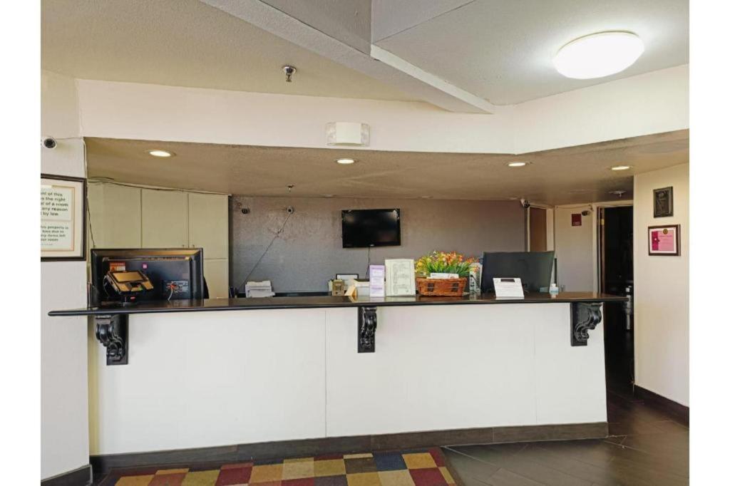 Travelers Inn By Oyo Wichita Falls Exterior photo